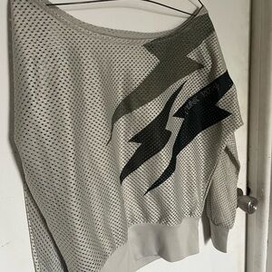 US shipping only, will be washed and lint rolled before shipped I do have pets